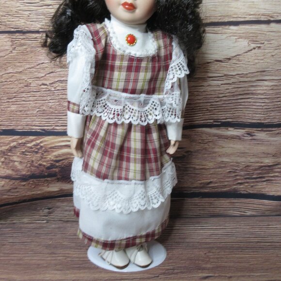 UniQue Porcelain Doll Limited Edition 16" - Bonnie - Picture 4 of 10